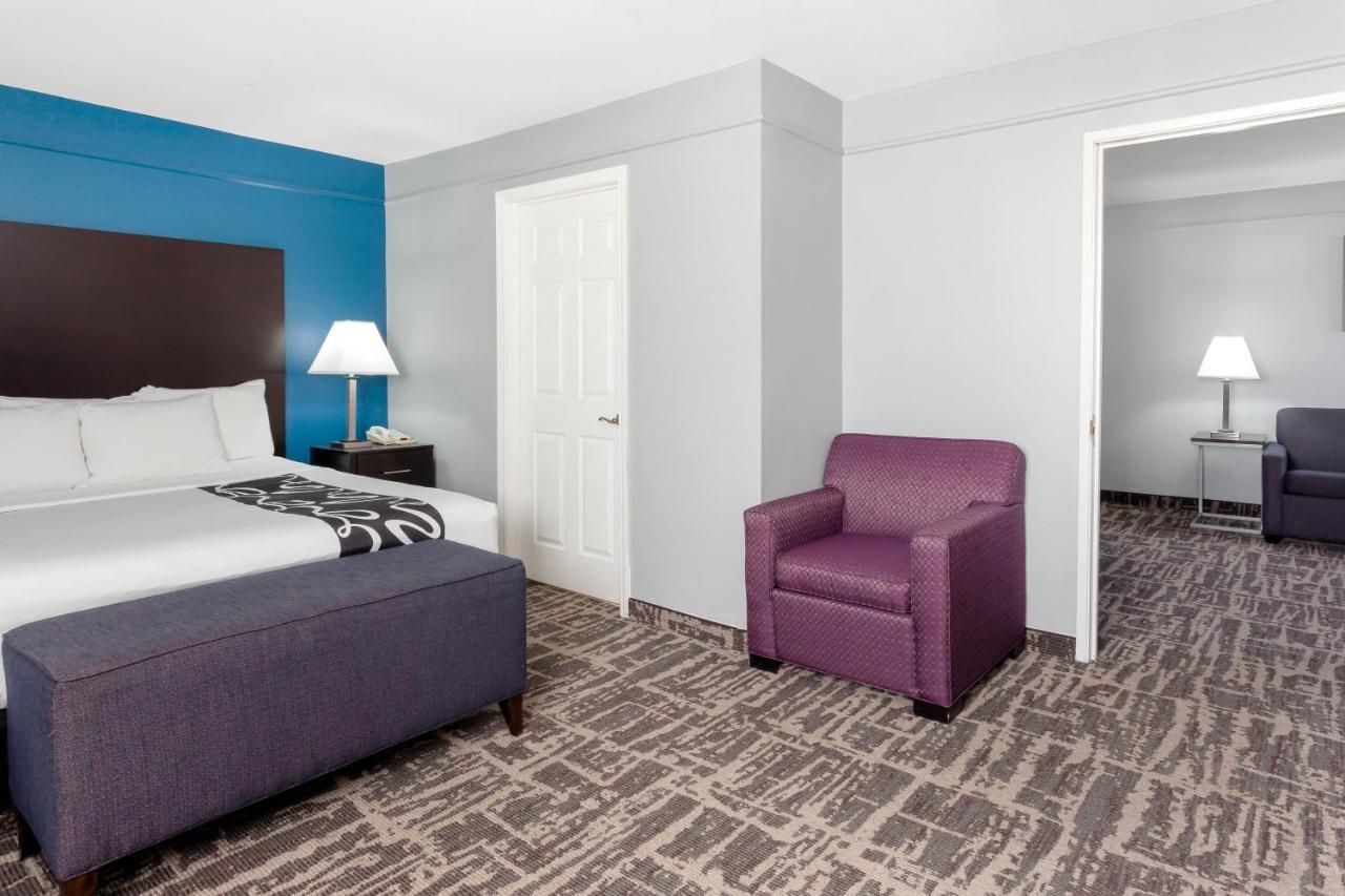 La Quinta By Wyndham Kerrville Exterior photo